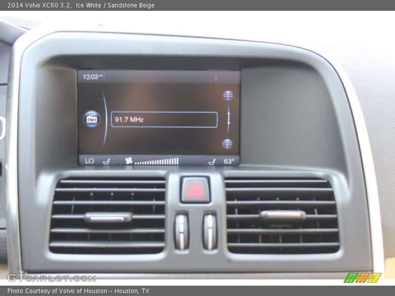 Ice White / Sandstone Beige 2014 Volvo XC60 3.2