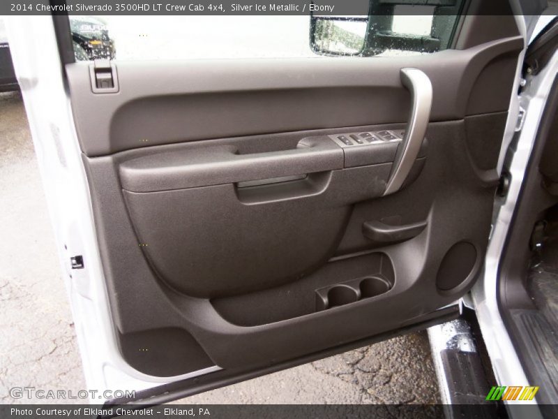 Door Panel of 2014 Silverado 3500HD LT Crew Cab 4x4