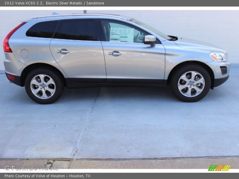 Electric Silver Metallic / Sandstone 2013 Volvo XC60 3.2