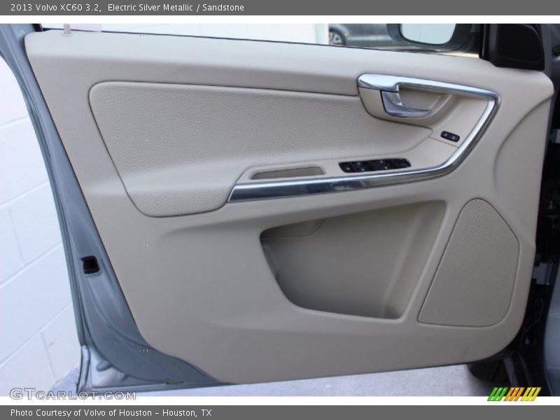 Electric Silver Metallic / Sandstone 2013 Volvo XC60 3.2
