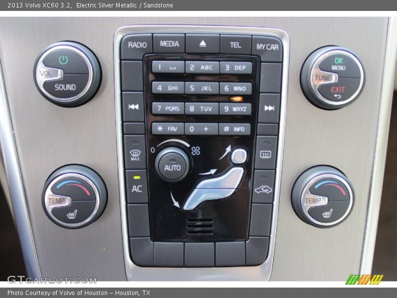 Electric Silver Metallic / Sandstone 2013 Volvo XC60 3.2