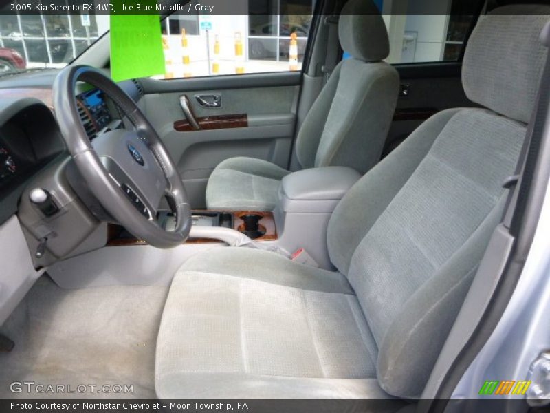 Front Seat of 2005 Sorento EX 4WD