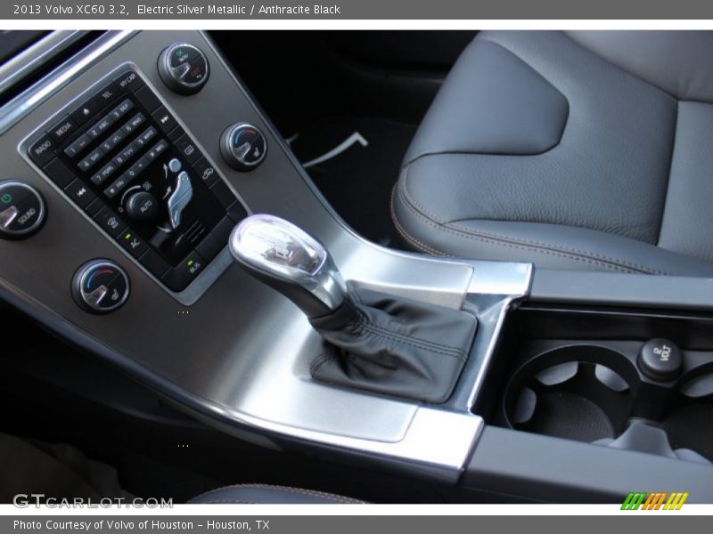 Electric Silver Metallic / Anthracite Black 2013 Volvo XC60 3.2