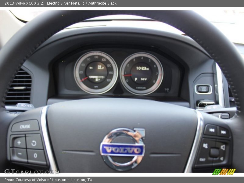 Electric Silver Metallic / Anthracite Black 2013 Volvo XC60 3.2