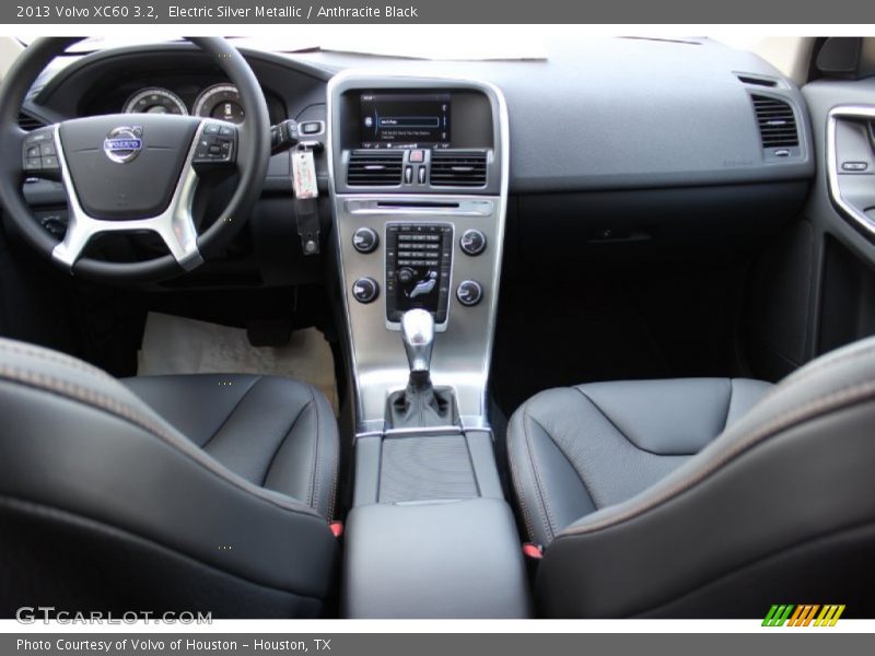 Electric Silver Metallic / Anthracite Black 2013 Volvo XC60 3.2