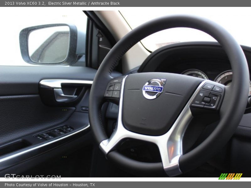 Electric Silver Metallic / Anthracite Black 2013 Volvo XC60 3.2