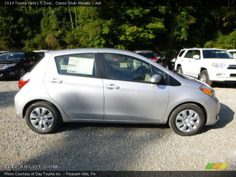 Classic Silver Metallic / Ash 2014 Toyota Yaris L 5 Door