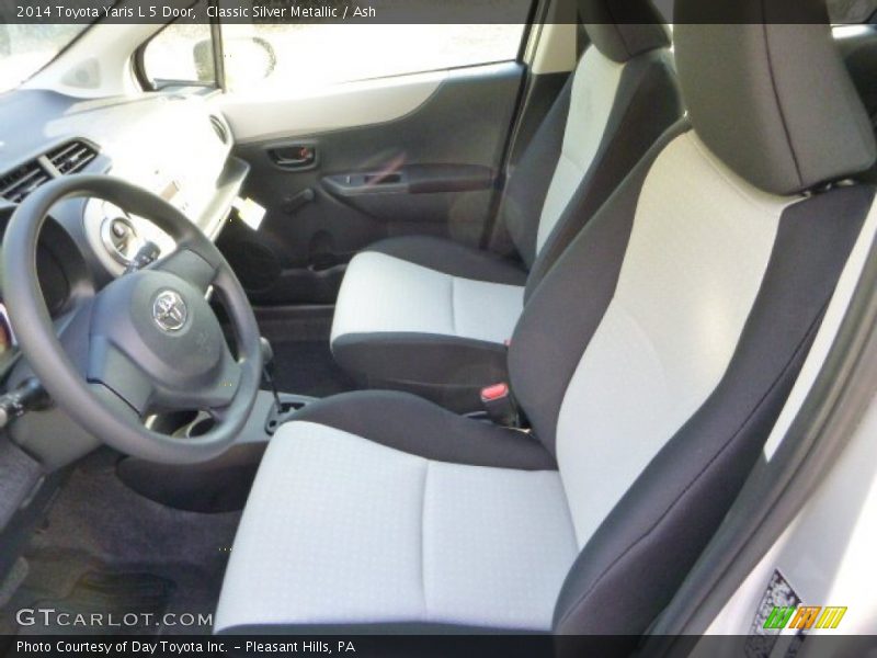 Classic Silver Metallic / Ash 2014 Toyota Yaris L 5 Door