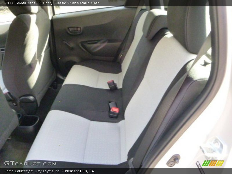 Classic Silver Metallic / Ash 2014 Toyota Yaris L 5 Door