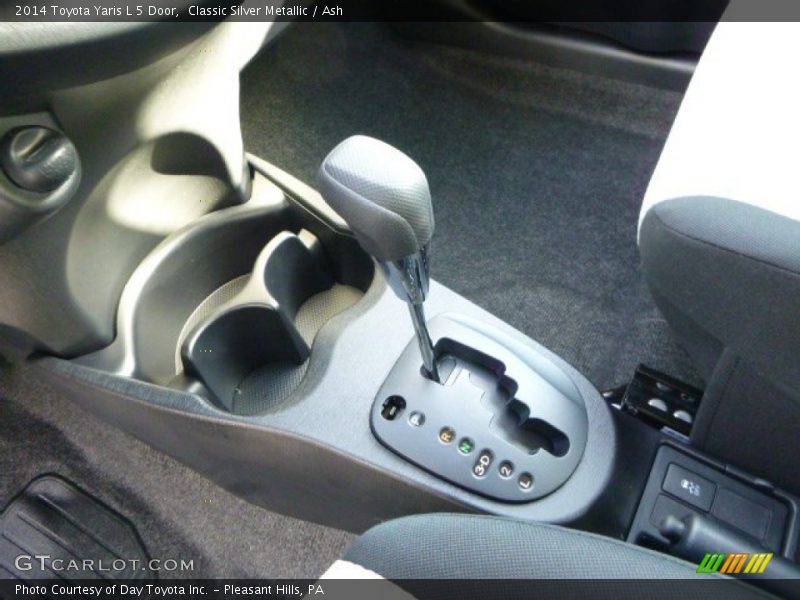Classic Silver Metallic / Ash 2014 Toyota Yaris L 5 Door