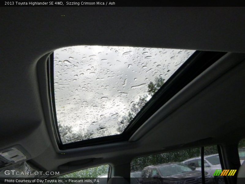 Sizzling Crimson Mica / Ash 2013 Toyota Highlander SE 4WD