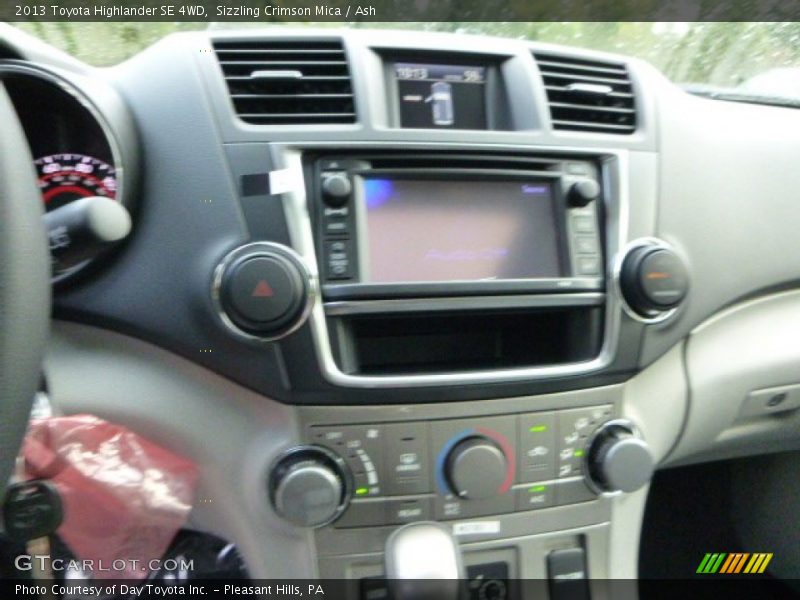 Sizzling Crimson Mica / Ash 2013 Toyota Highlander SE 4WD