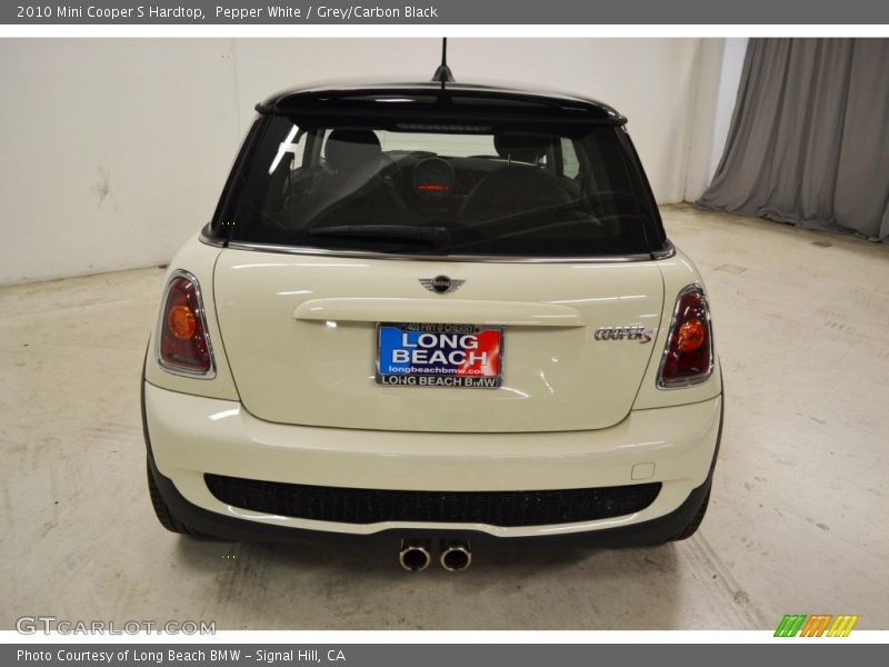 Pepper White / Grey/Carbon Black 2010 Mini Cooper S Hardtop