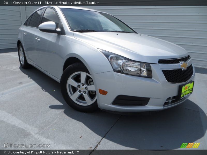 Silver Ice Metallic / Medium Titanium 2011 Chevrolet Cruze LT