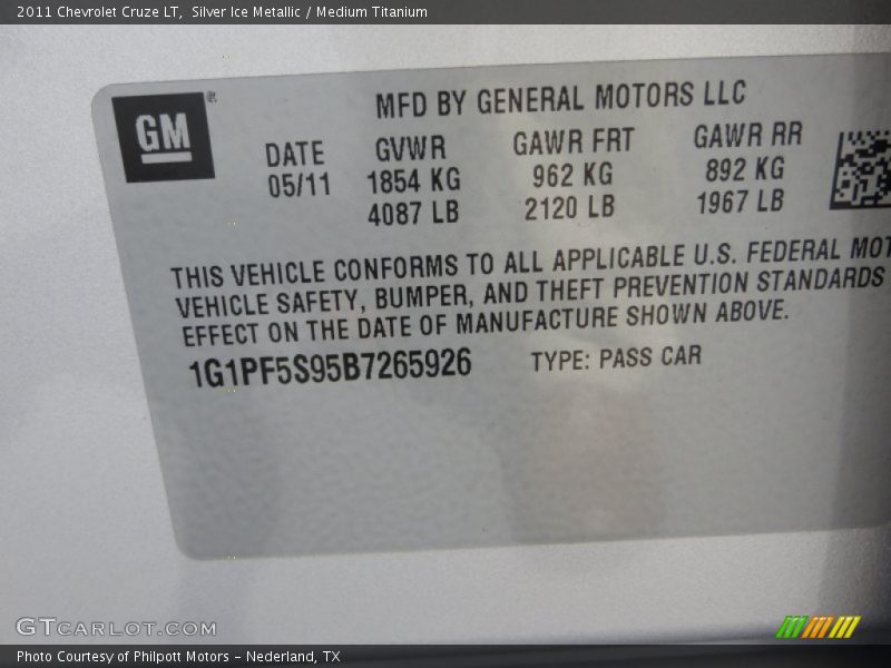 Silver Ice Metallic / Medium Titanium 2011 Chevrolet Cruze LT