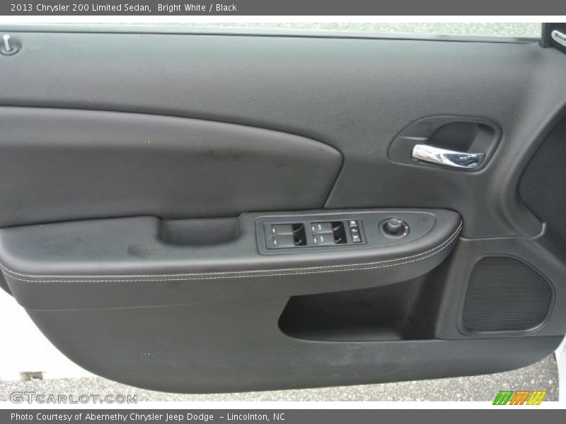 Bright White / Black 2013 Chrysler 200 Limited Sedan
