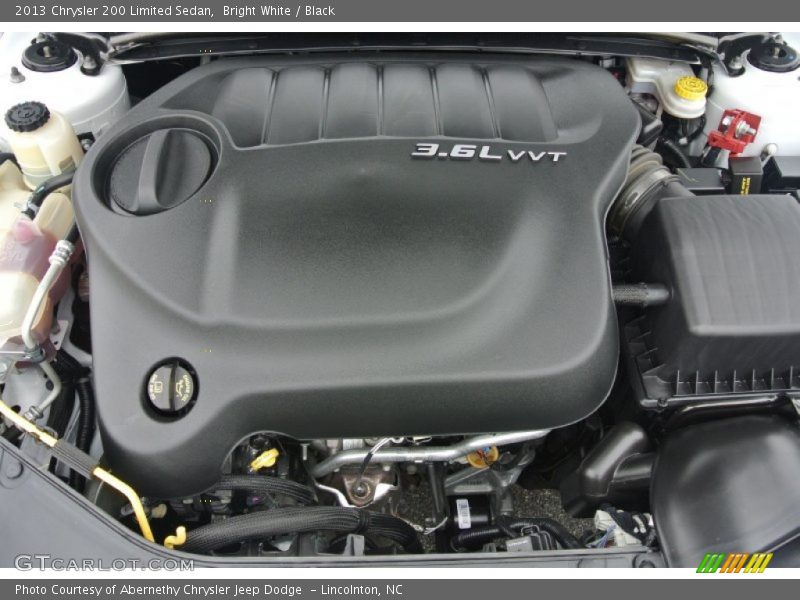 Bright White / Black 2013 Chrysler 200 Limited Sedan