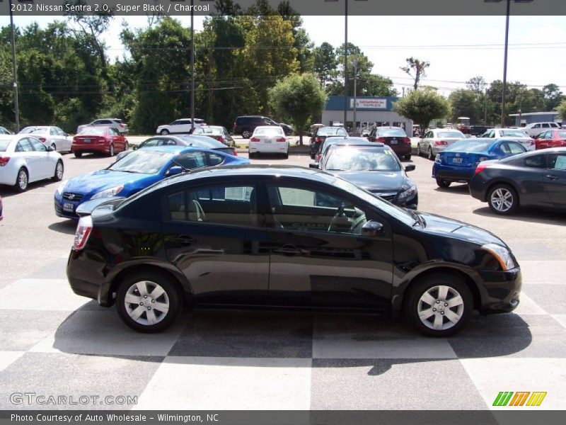 Super Black / Charcoal 2012 Nissan Sentra 2.0