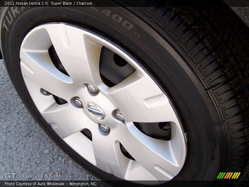 Super Black / Charcoal 2012 Nissan Sentra 2.0