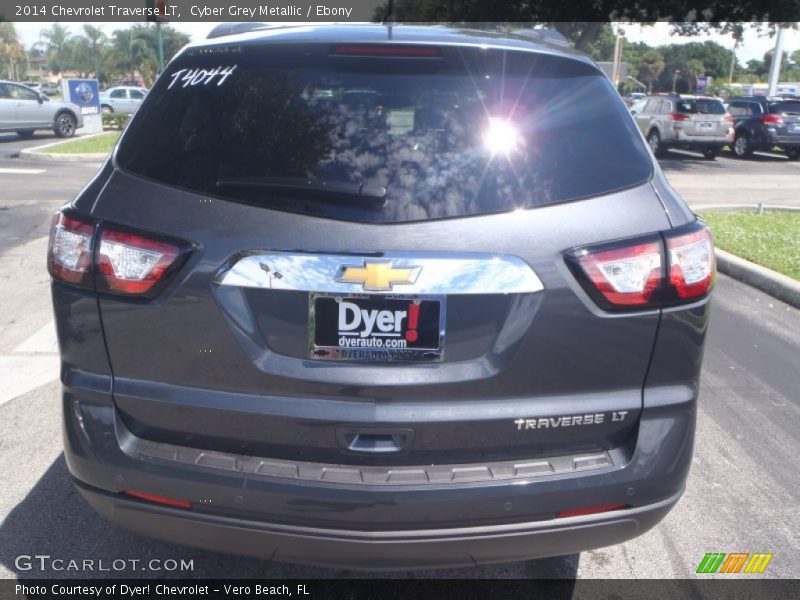 Cyber Grey Metallic / Ebony 2014 Chevrolet Traverse LT