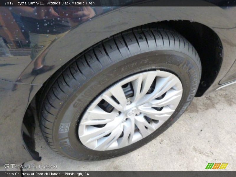 Attitude Black Metallic / Ash 2012 Toyota Camry LE