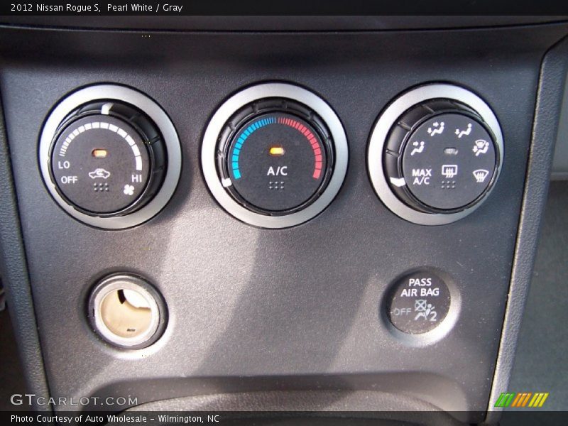 Pearl White / Gray 2012 Nissan Rogue S