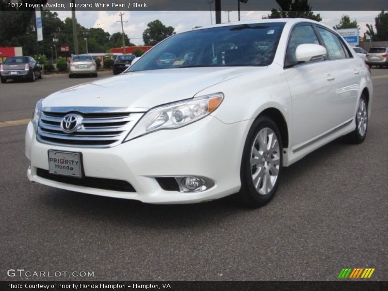 Blizzard White Pearl / Black 2012 Toyota Avalon