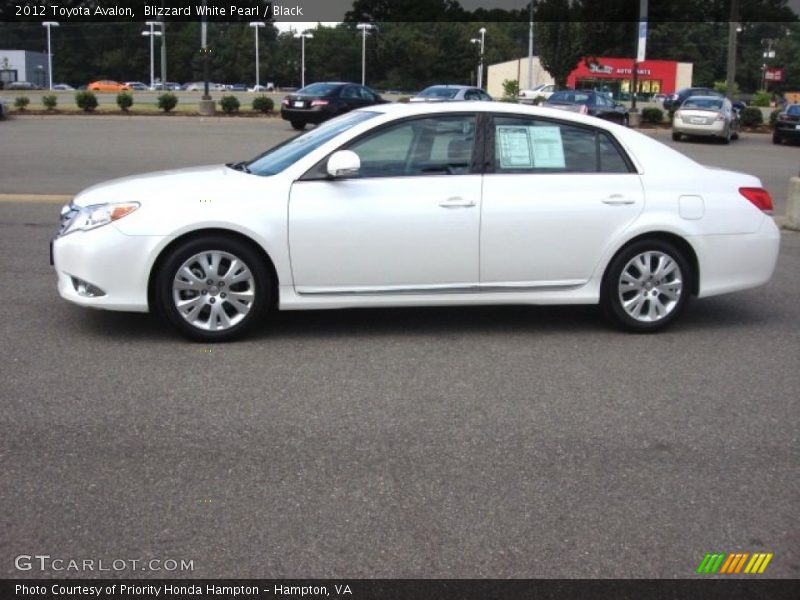 Blizzard White Pearl / Black 2012 Toyota Avalon