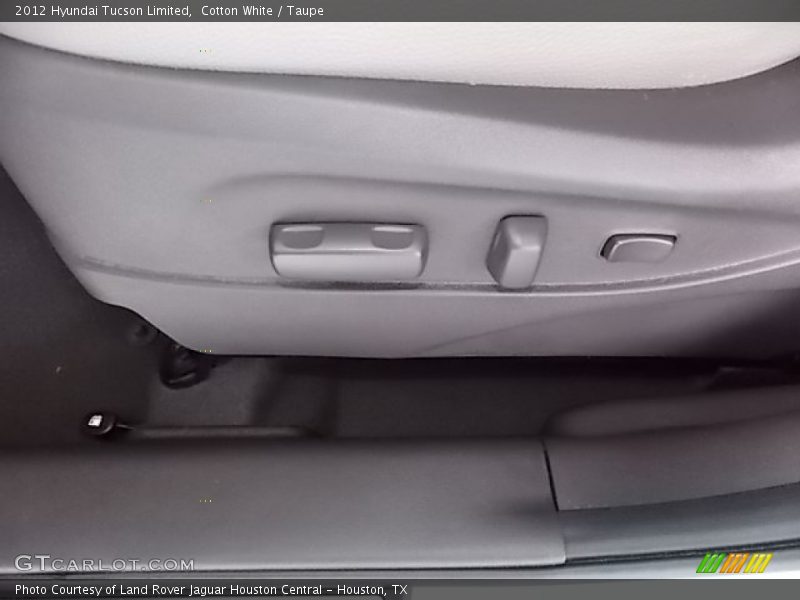 Cotton White / Taupe 2012 Hyundai Tucson Limited
