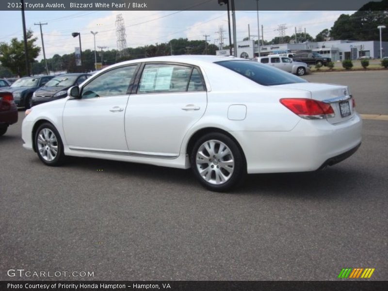 Blizzard White Pearl / Black 2012 Toyota Avalon