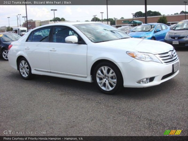 Blizzard White Pearl / Black 2012 Toyota Avalon