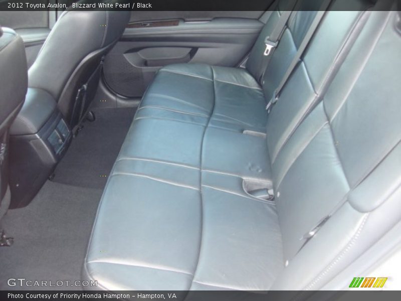 Blizzard White Pearl / Black 2012 Toyota Avalon