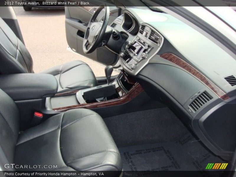 Blizzard White Pearl / Black 2012 Toyota Avalon