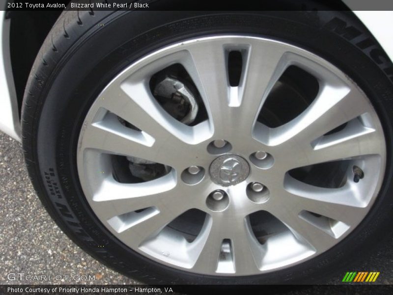 Blizzard White Pearl / Black 2012 Toyota Avalon
