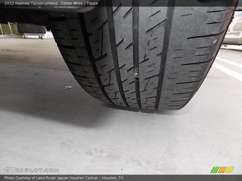 Cotton White / Taupe 2012 Hyundai Tucson Limited