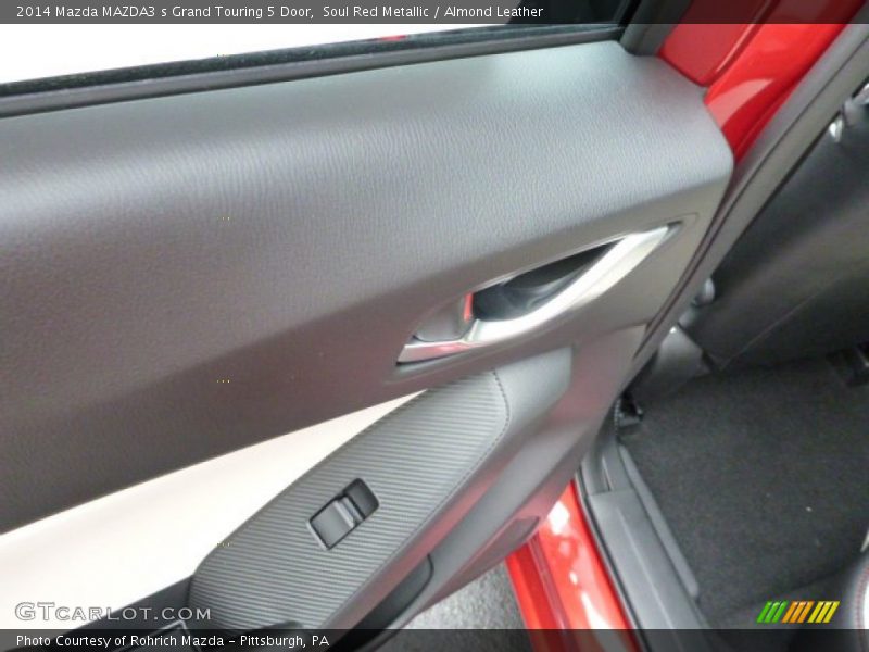 Soul Red Metallic / Almond Leather 2014 Mazda MAZDA3 s Grand Touring 5 Door