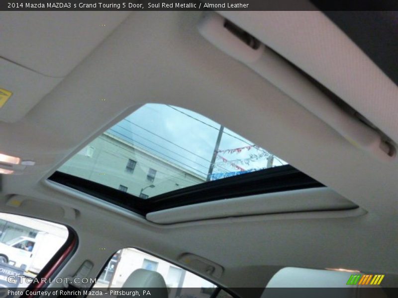 Sunroof of 2014 MAZDA3 s Grand Touring 5 Door