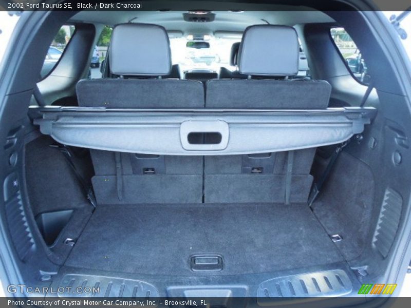 Black / Dark Charcoal 2002 Ford Taurus SE