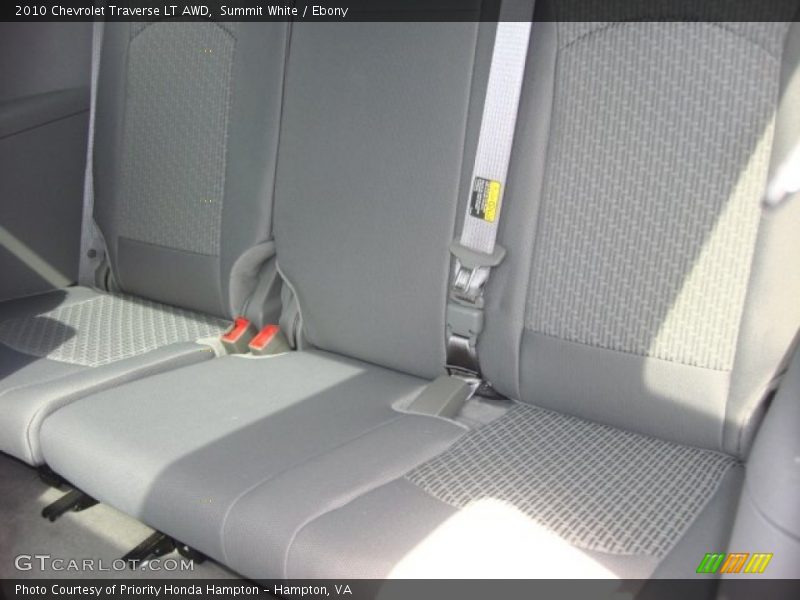 Summit White / Ebony 2010 Chevrolet Traverse LT AWD