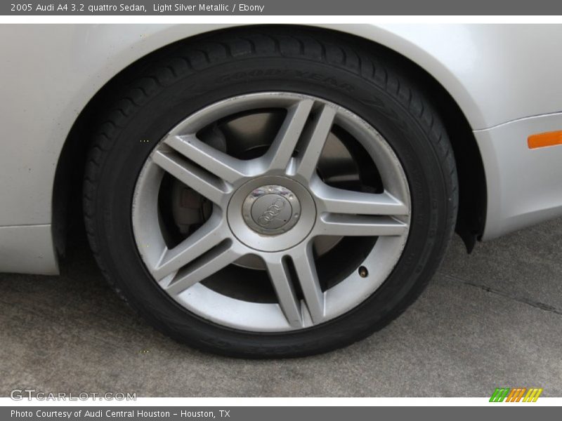 Light Silver Metallic / Ebony 2005 Audi A4 3.2 quattro Sedan
