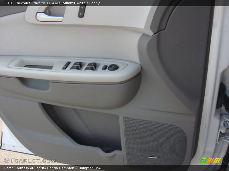 Summit White / Ebony 2010 Chevrolet Traverse LT AWD