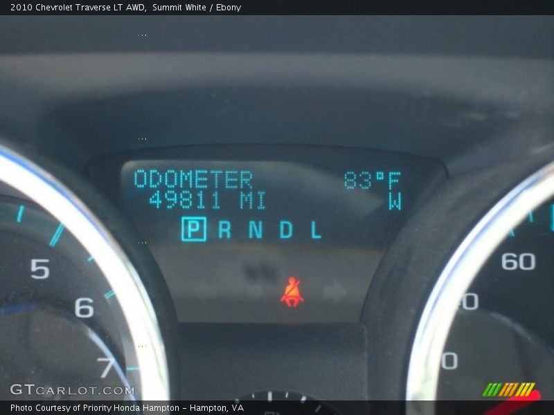 Summit White / Ebony 2010 Chevrolet Traverse LT AWD