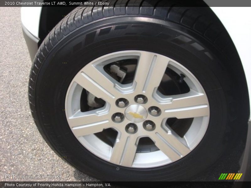 Summit White / Ebony 2010 Chevrolet Traverse LT AWD