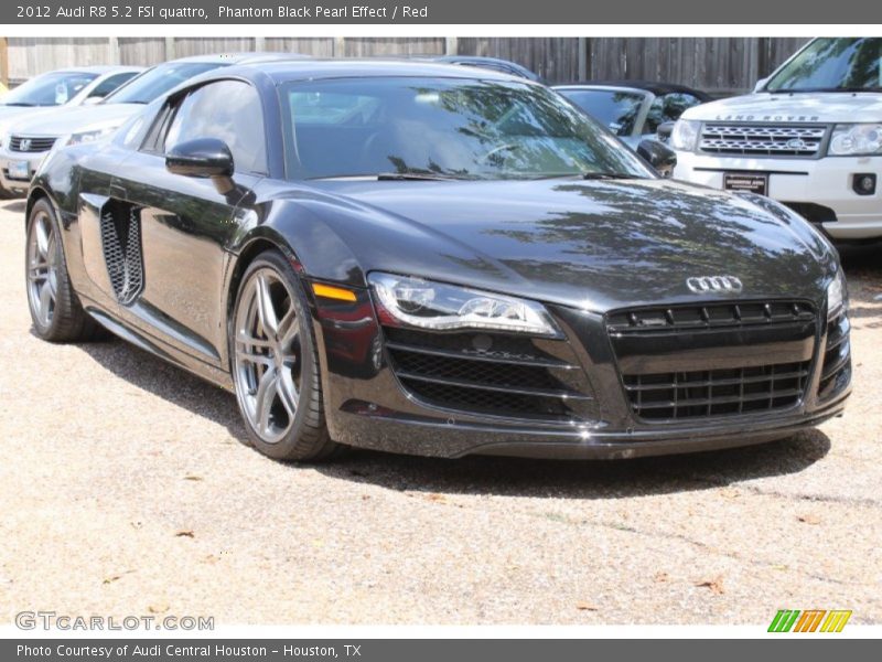 Front 3/4 View of 2012 R8 5.2 FSI quattro