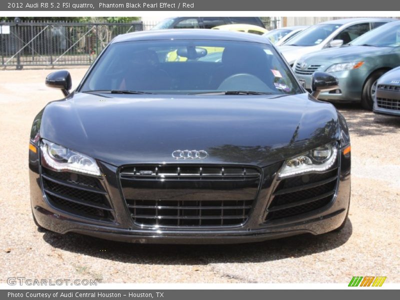  2012 R8 5.2 FSI quattro Phantom Black Pearl Effect