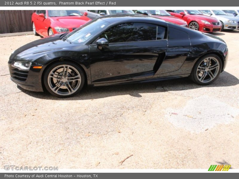  2012 R8 5.2 FSI quattro Phantom Black Pearl Effect