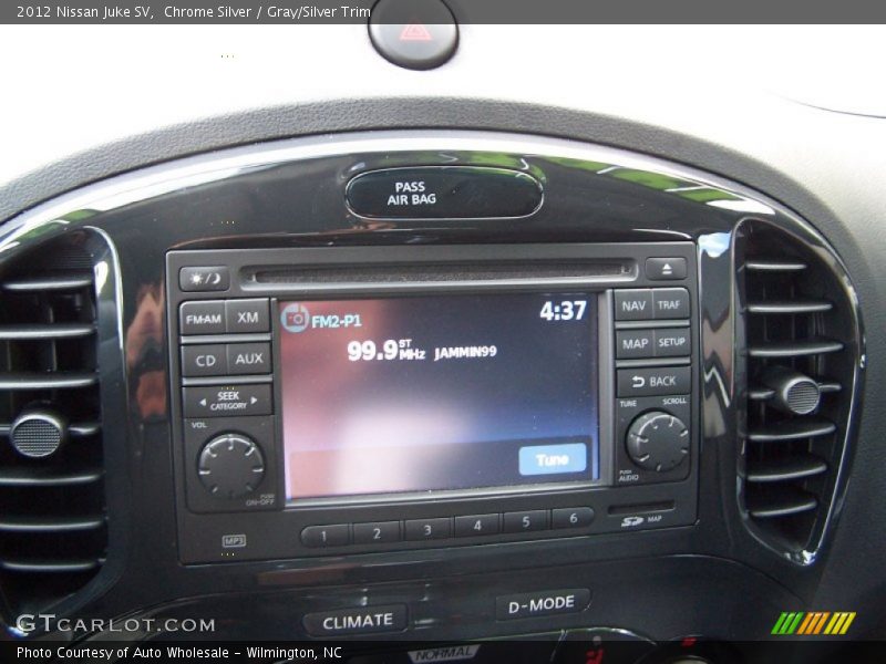 Chrome Silver / Gray/Silver Trim 2012 Nissan Juke SV