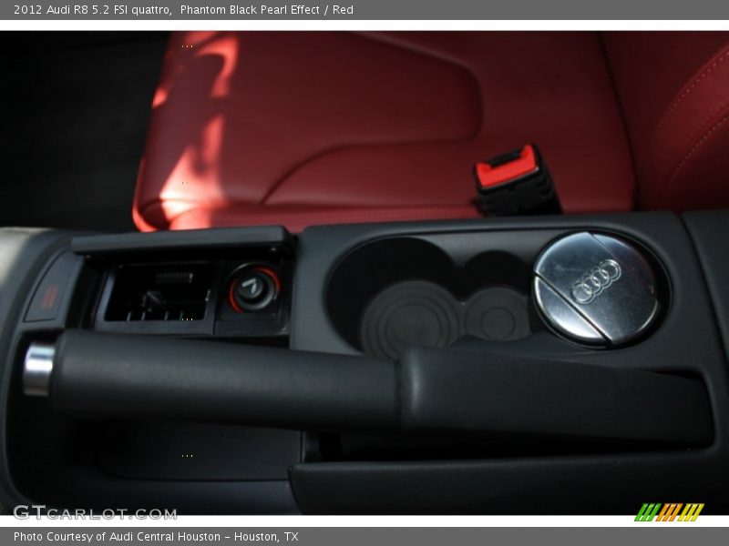 Phantom Black Pearl Effect / Red 2012 Audi R8 5.2 FSI quattro