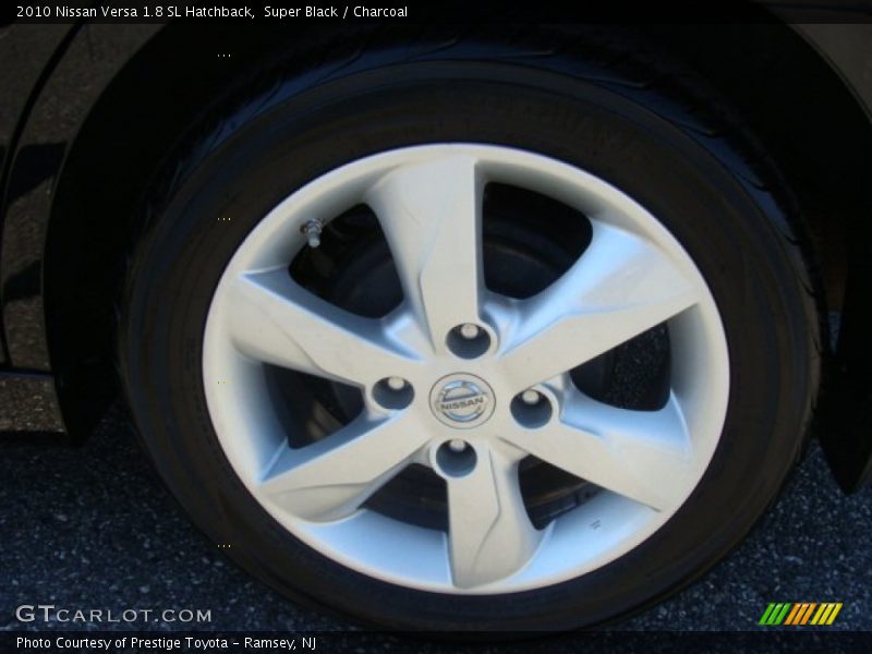 Super Black / Charcoal 2010 Nissan Versa 1.8 SL Hatchback