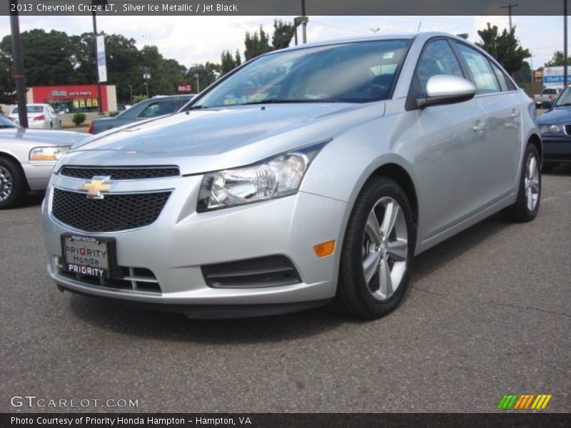 Silver Ice Metallic / Jet Black 2013 Chevrolet Cruze LT